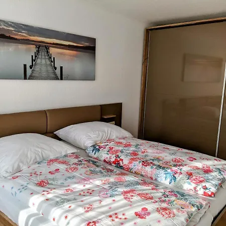 Cozy With Parking Garage Near Outlet * Metzingen (Tubingen)