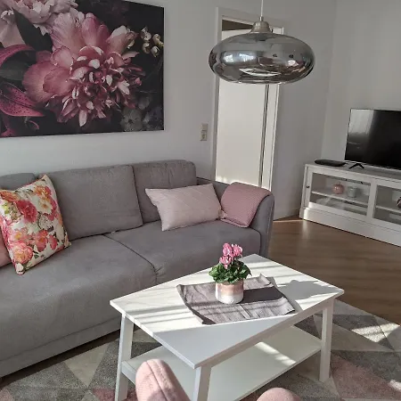 Cozy With Parking Garage Near Outlet Apartament *